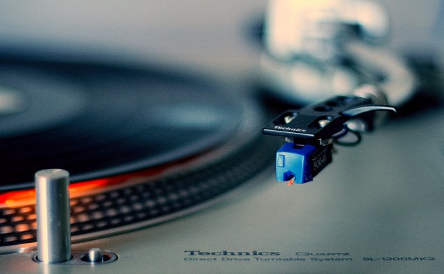 Technics-vinyl-2014-uk